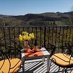 Cascina Serra Фермерский дом *