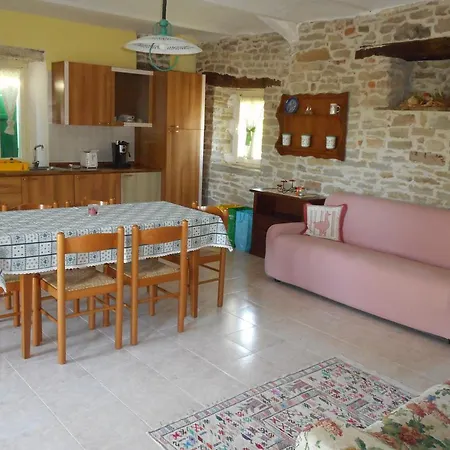 Cascina Serra Feriegård Cossano Belbo