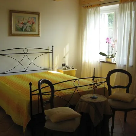 Κατάλυμα σε φάρμα Cascina Serra Cossano Belbo
