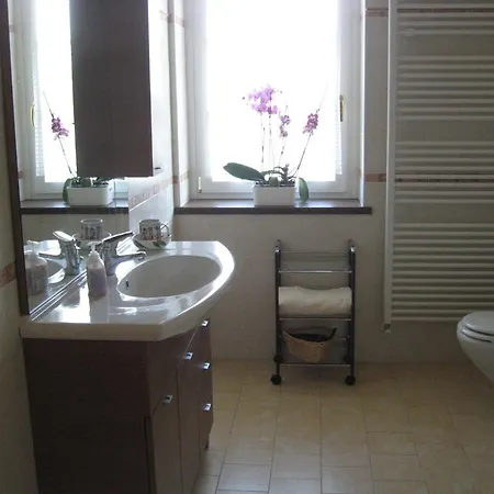 Cascina Serra Feriegård Cossano Belbo