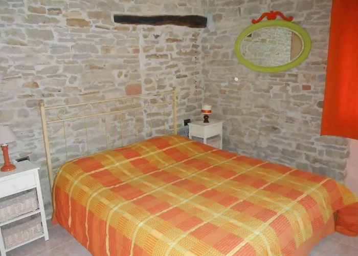 Cascina Serra Cossano Belbo
